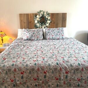 Queen Size Christmas Woodland Pattern Reversible Grey & White Checkered 2 Shams
